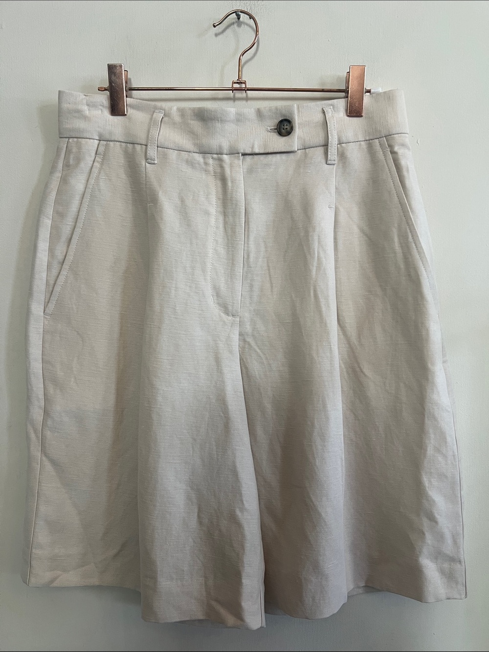 Wilfred Linen Blend Pleated Shorts